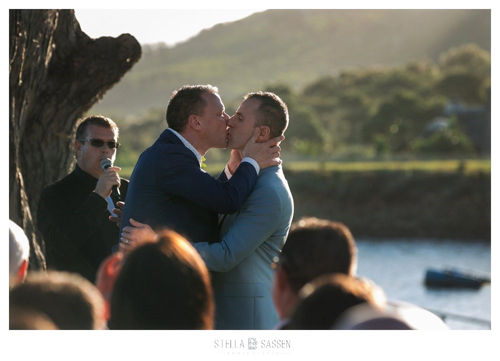 0025cape pont vineyards same sex wedding