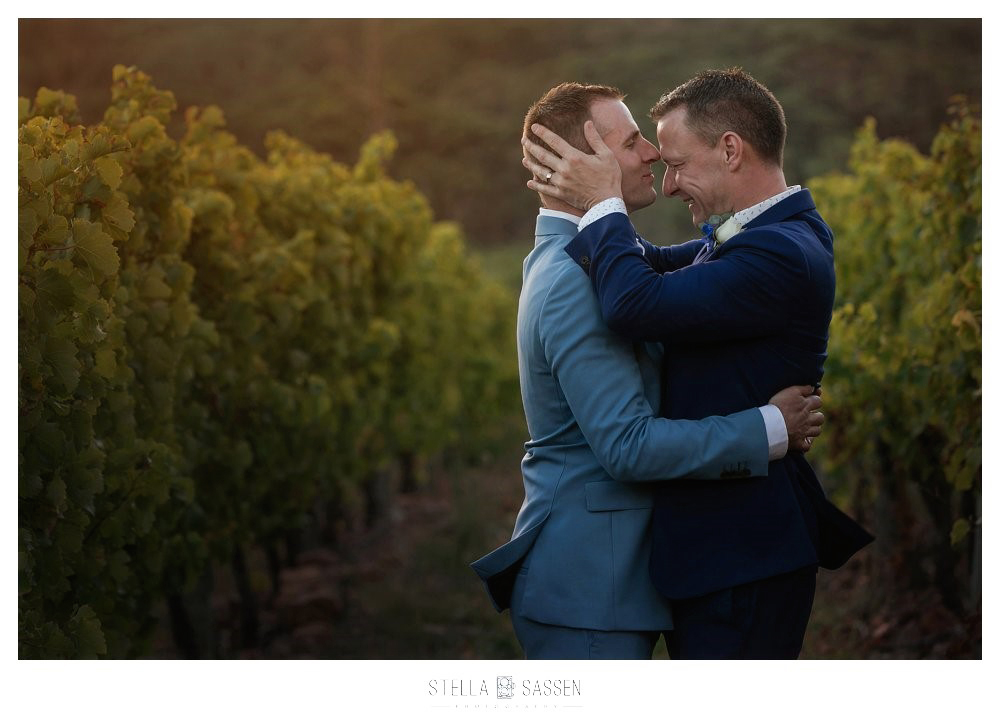 0043cape pont vineyards same sex wedding
