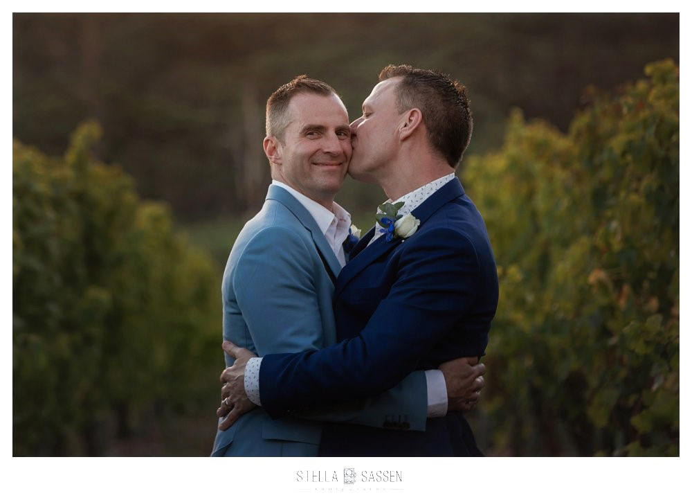 0044cape pont vineyards same sex wedding
