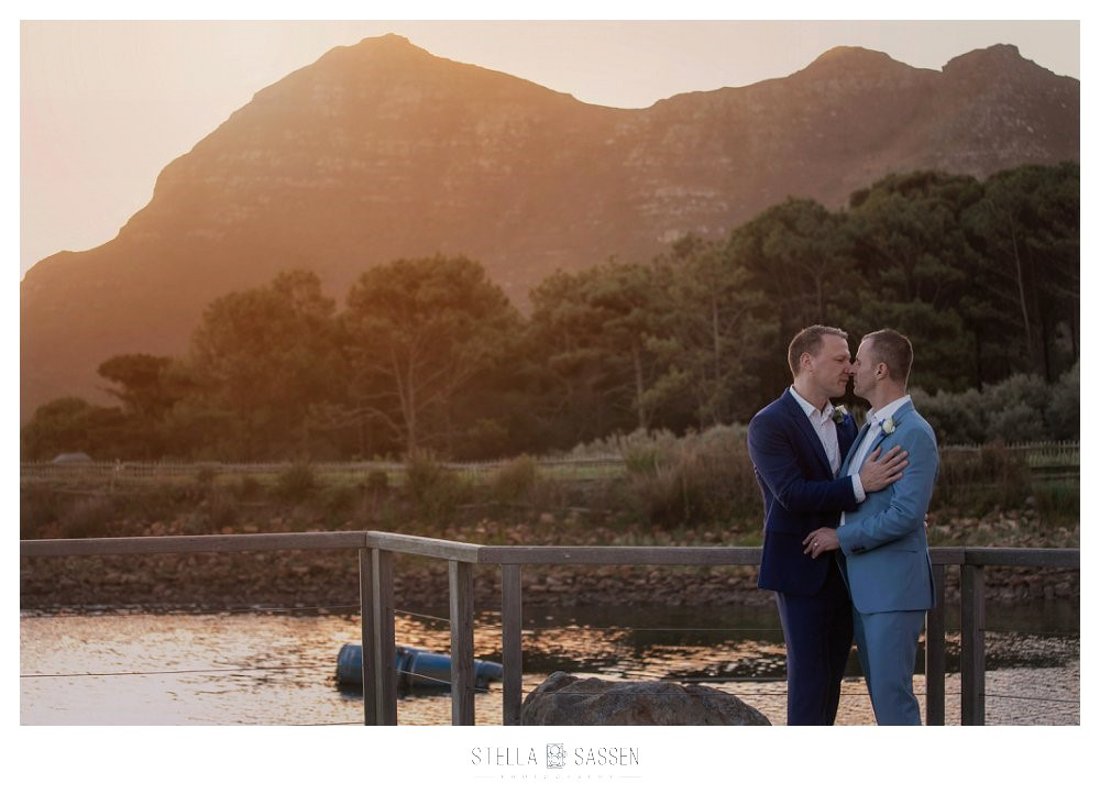 0056cape pont vineyards same sex wedding