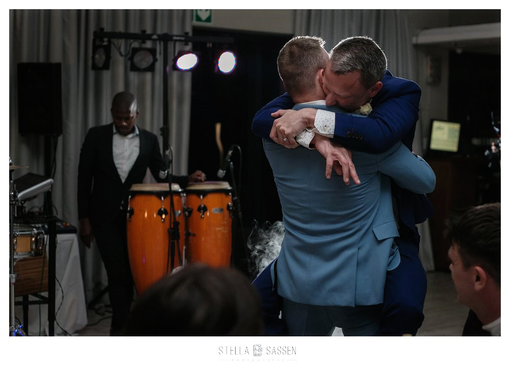 0071cape pont vineyards same sex wedding