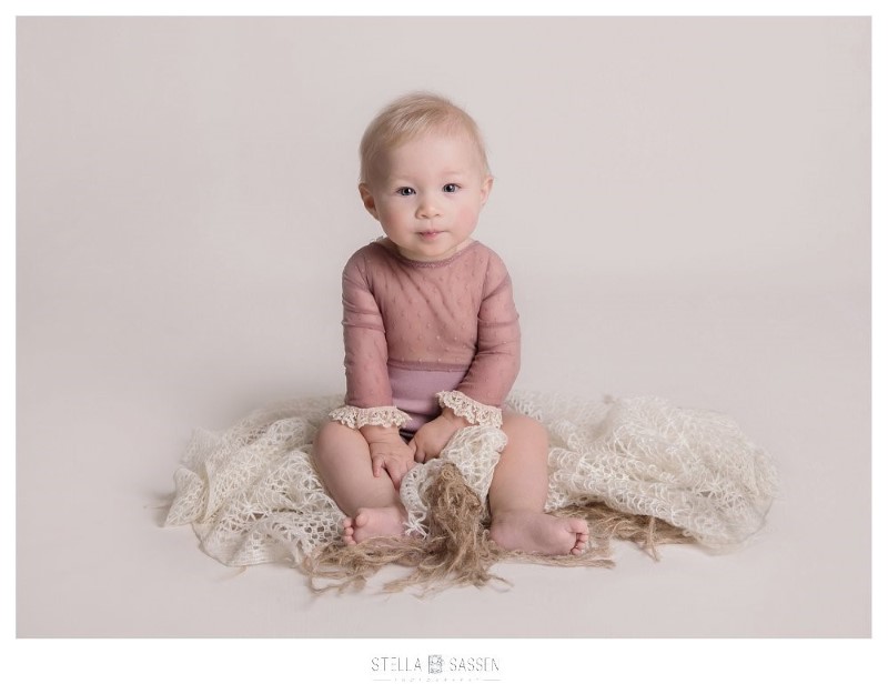 20190826 isabella sitter 11