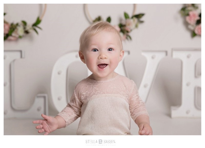 20190826 isabella sitter 9