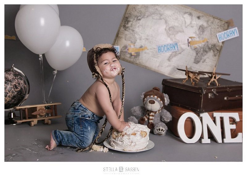 Travel and airplane themed cake smash shoot