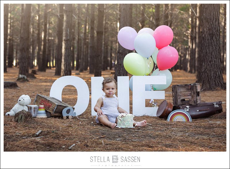 20220602 caden cake smash 6