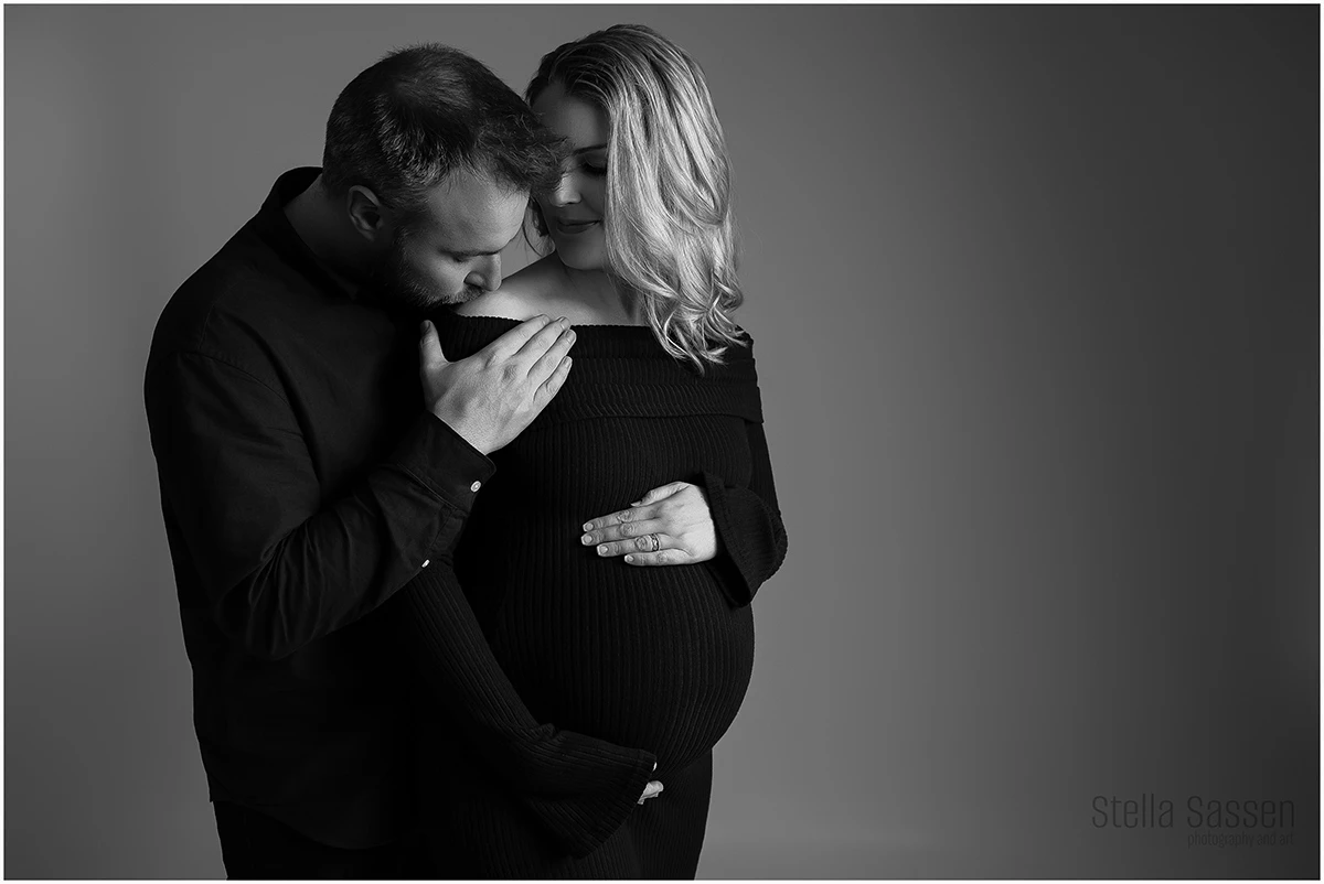 cape town black white maternity portraits 10
