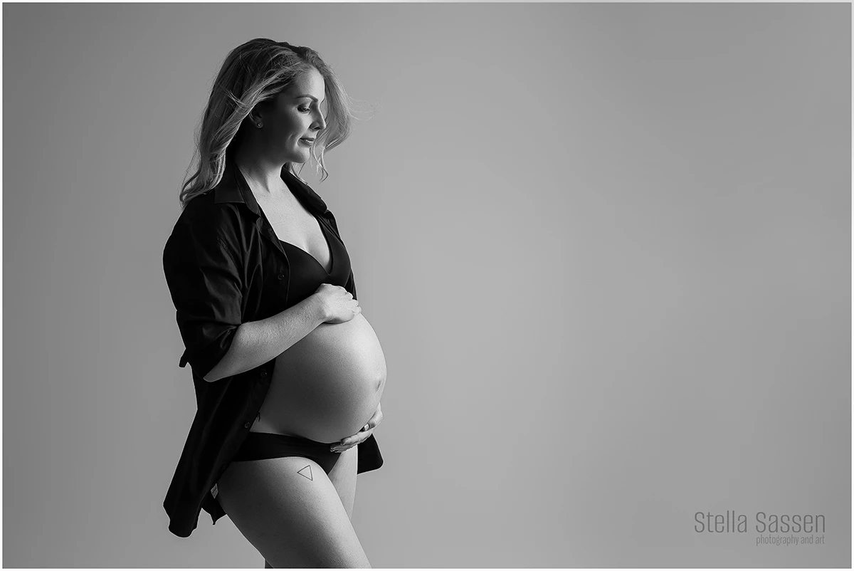 cape town black white maternity portraits 12